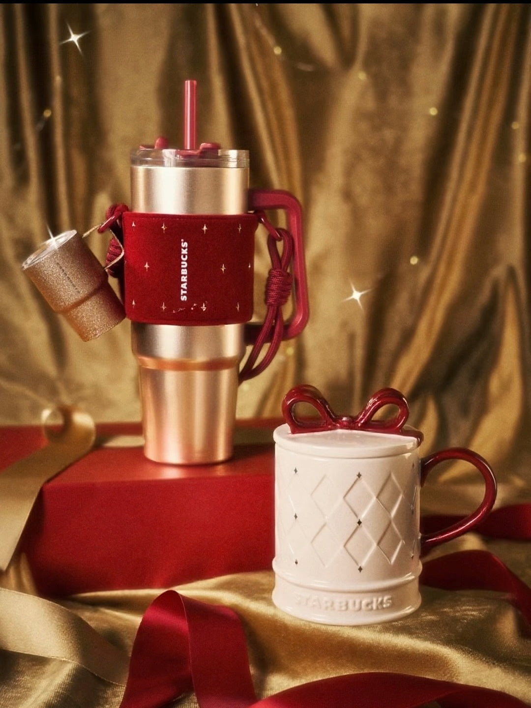 Double Spout Stainless Steel Cup with Cup Sleeve Mini Cup Pendant display